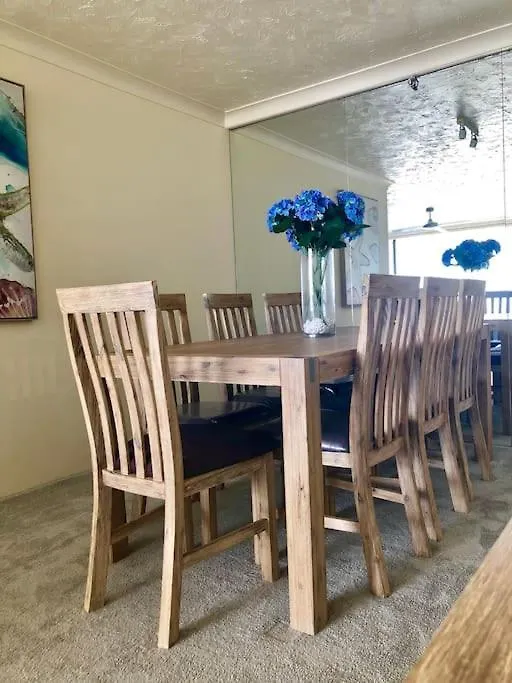 2Br Beachfront Family Friendly Surfers Apartment Gold Coast 0*,